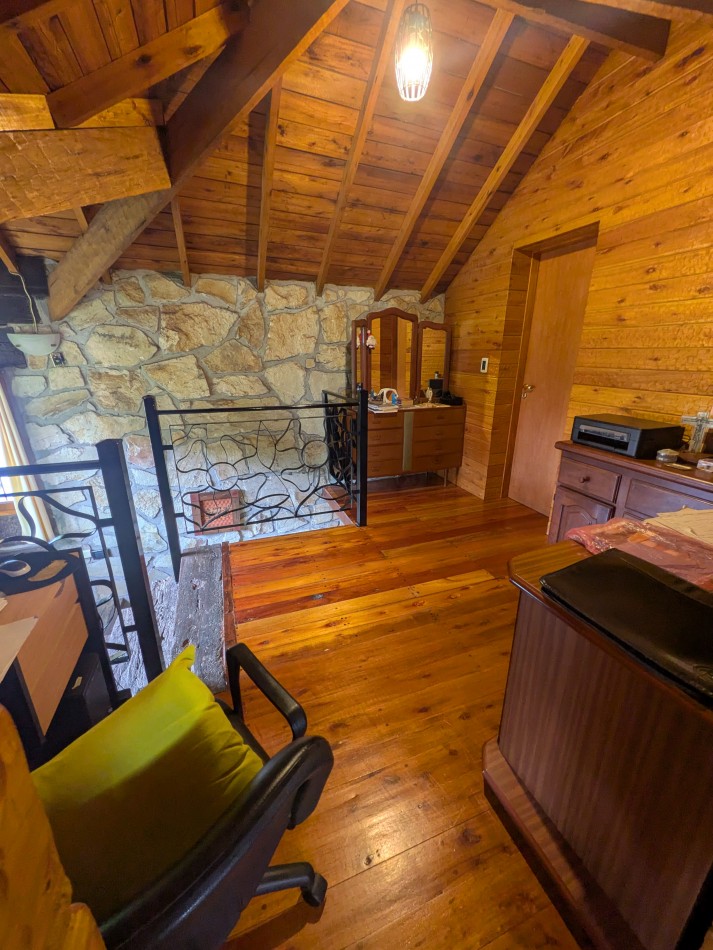 **HERMOSA CABAÑA EN VENTA EN BOSQUE PERALTA RAMOS**