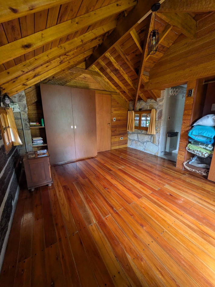 **HERMOSA CABAÑA EN VENTA EN BOSQUE PERALTA RAMOS**
