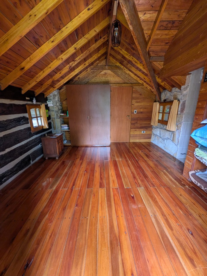 **HERMOSA CABAÑA EN VENTA EN BOSQUE PERALTA RAMOS**