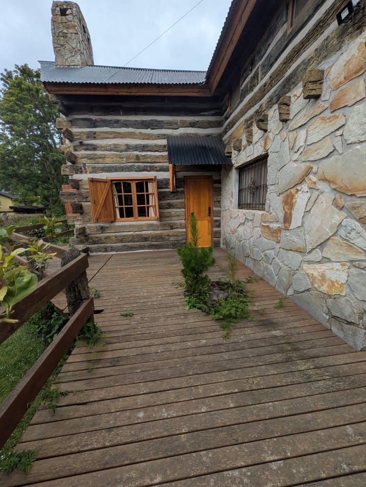 **HERMOSA CABAÑA EN VENTA EN BOSQUE PERALTA RAMOS**
