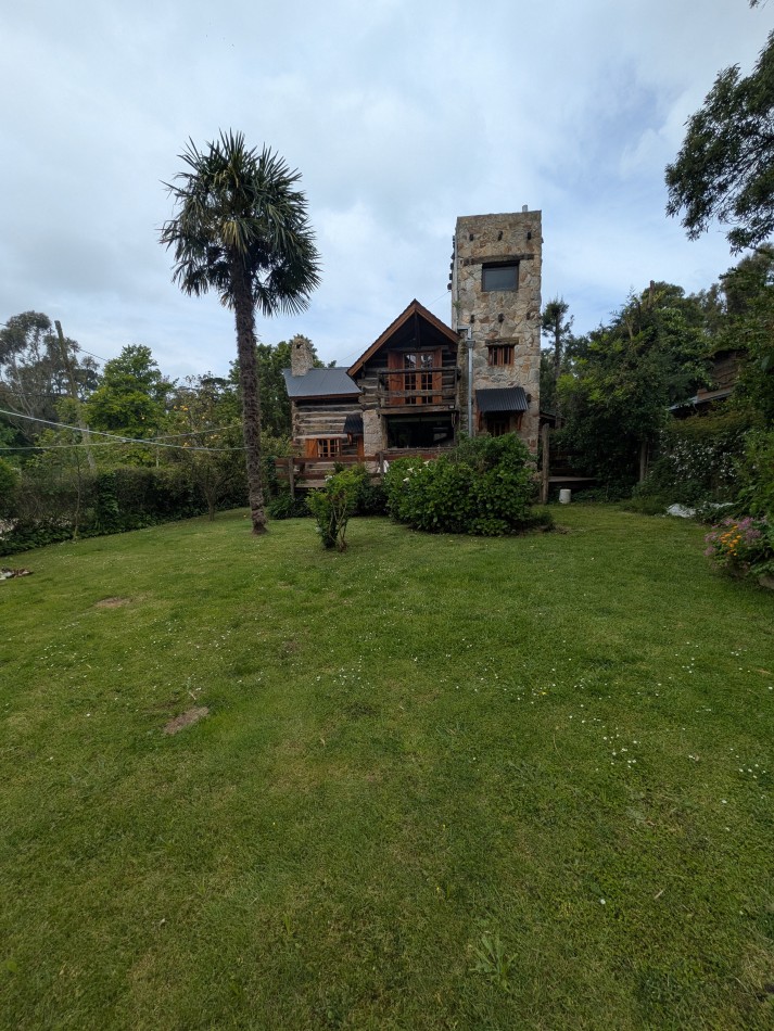 **HERMOSA CABAÑA EN VENTA EN BOSQUE PERALTA RAMOS**