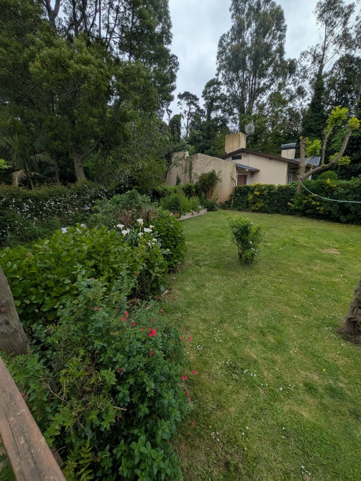 **HERMOSA CABAÑA EN VENTA EN BOSQUE PERALTA RAMOS**