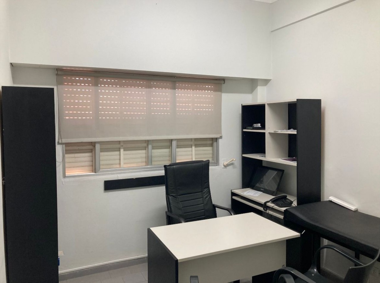 ¡IMPORTANTE VENTA EN BLOCK! CLINICA o GERIATRICO u HOTEL EN VENTA, en block CON TERRENO LINDERO BALDIO en FARO NORTE, UBICADO A UNA CUADRA DE LA COSTA.