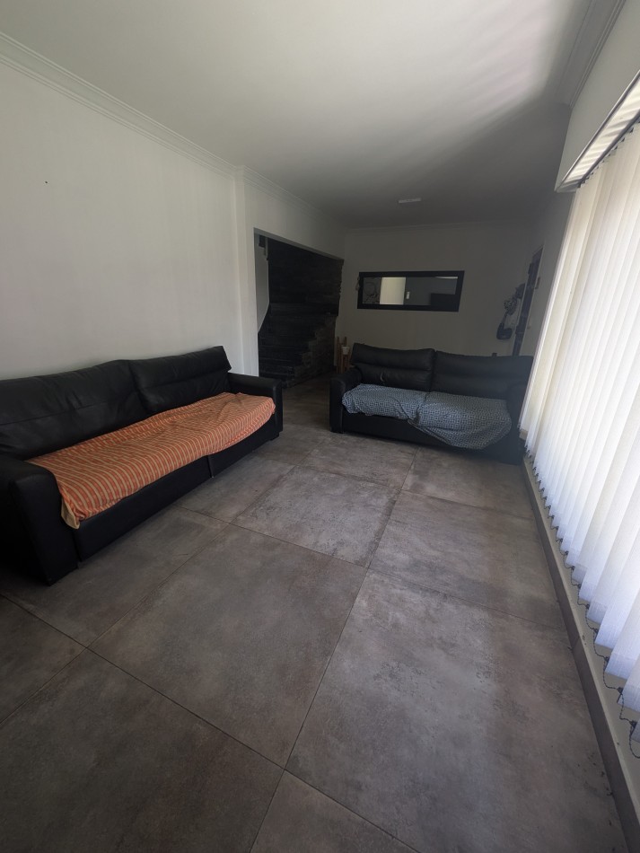 **HERMOSO CHALET EN COLINAS DE PERALTA RAMOS** 