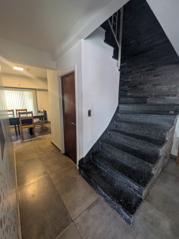 **HERMOSO CHALET EN COLINAS DE PERALTA RAMOS** 