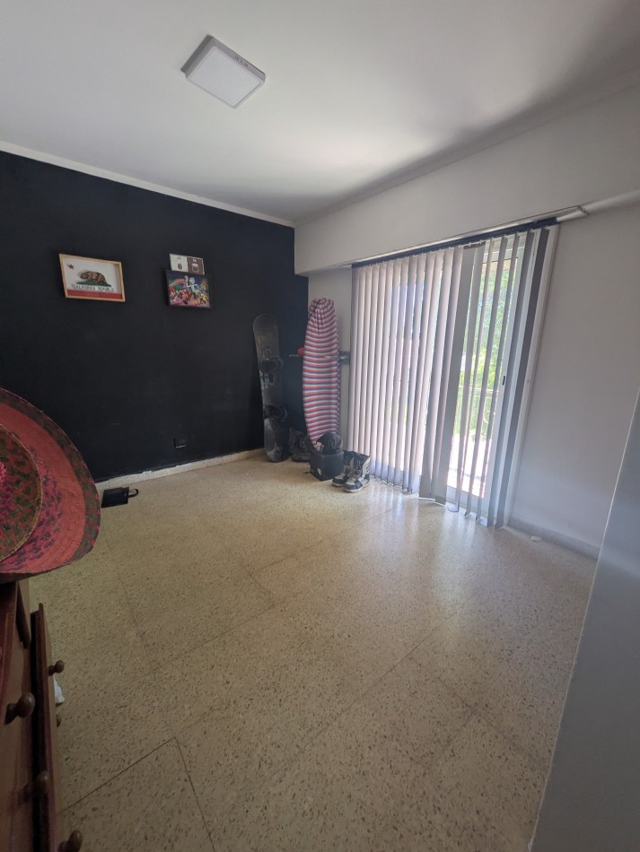 **HERMOSO CHALET EN COLINAS DE PERALTA RAMOS** 