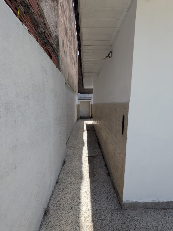 **PH AL FONDO EN BARRIO LOURDES**