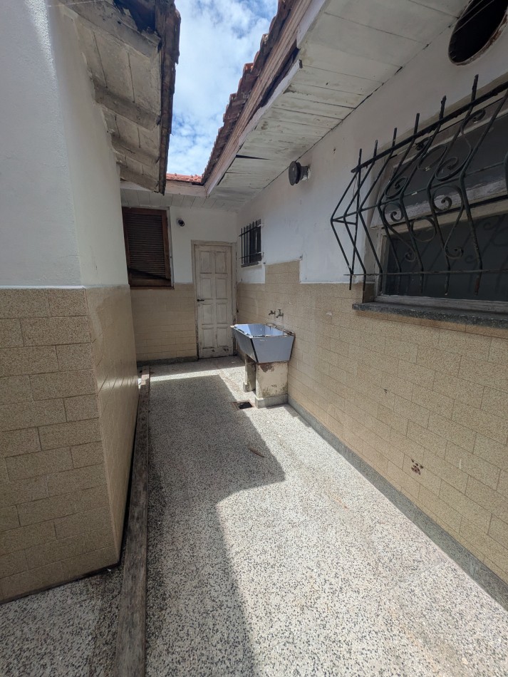 **PH AL FONDO EN BARRIO LOURDES**