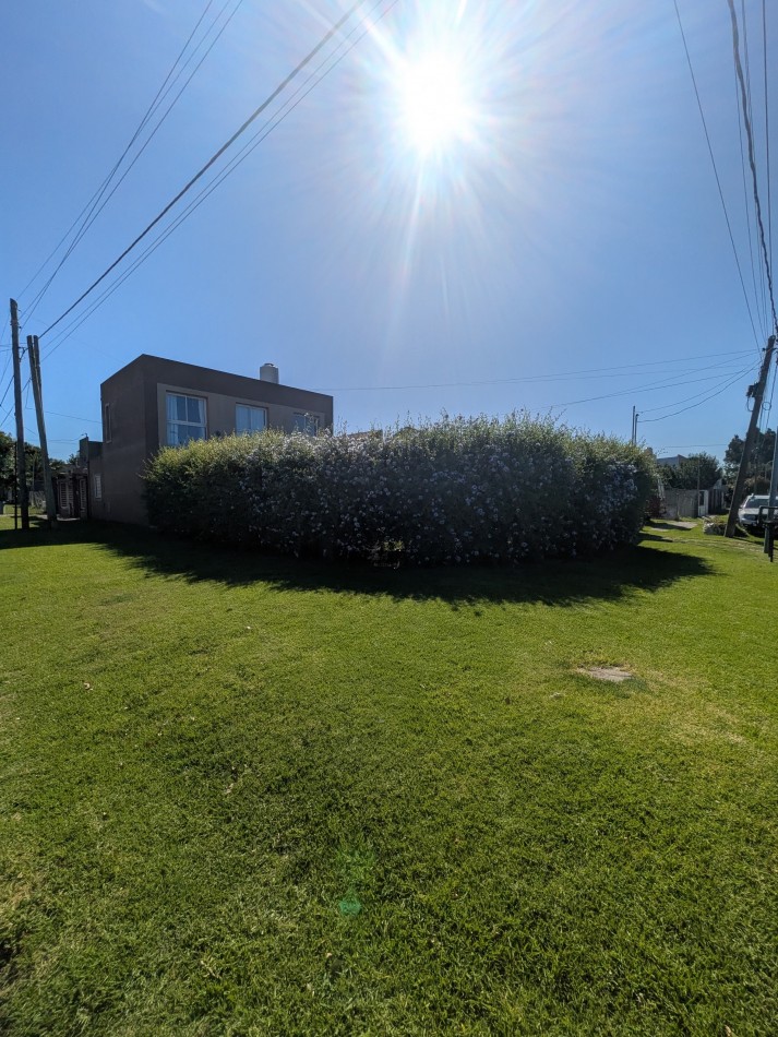 **CASA MODERNA 6 AMBIENTES EN COLINAS DE PERALTA RAMOS**