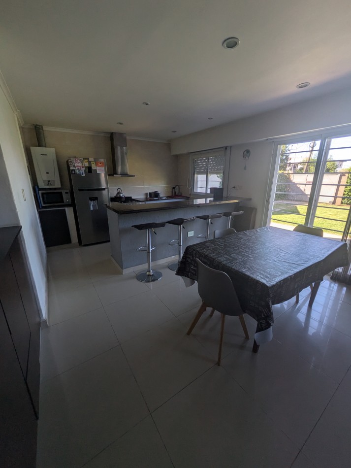 **CASA MODERNA 6 AMBIENTES EN COLINAS DE PERALTA RAMOS**