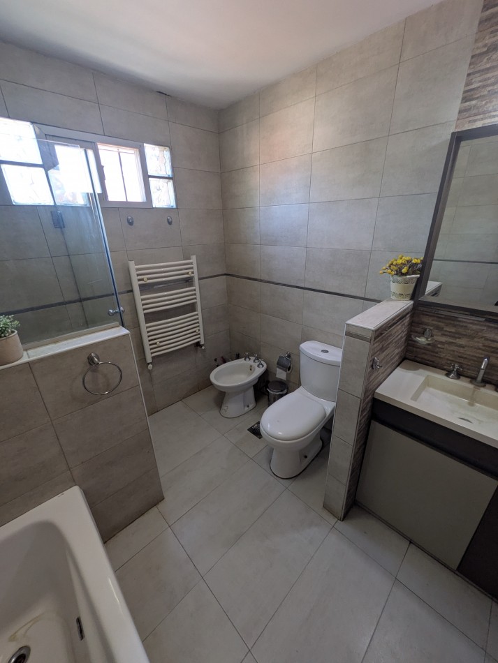 **HERMOSA CASA ¡APTO CREDITO! EN COLINAS DE PERALTA RAMOS**