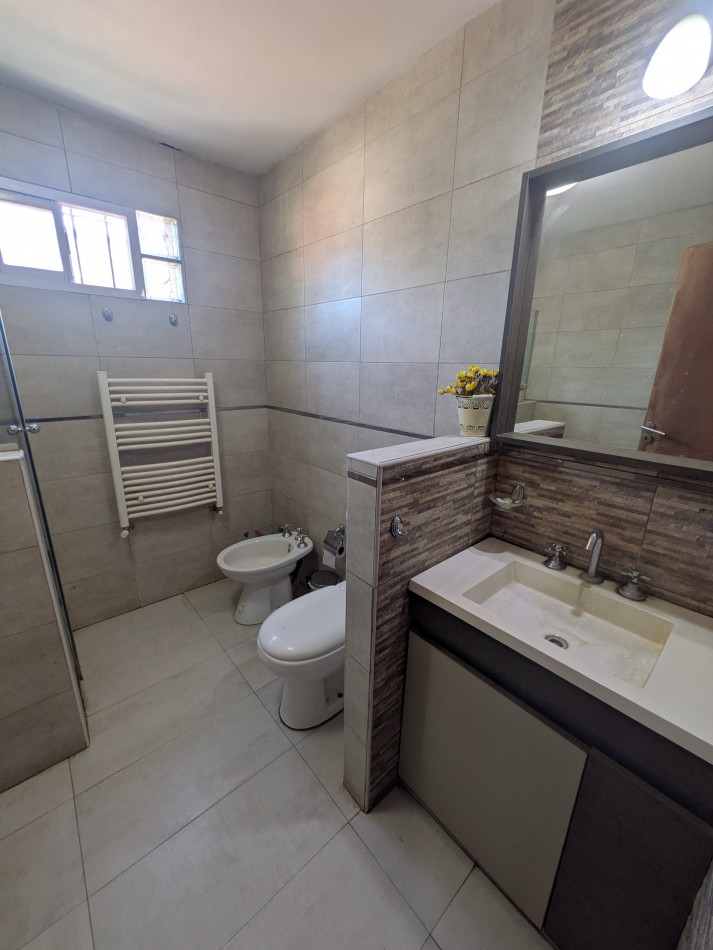 **HERMOSA CASA ¡APTO CREDITO! EN COLINAS DE PERALTA RAMOS**