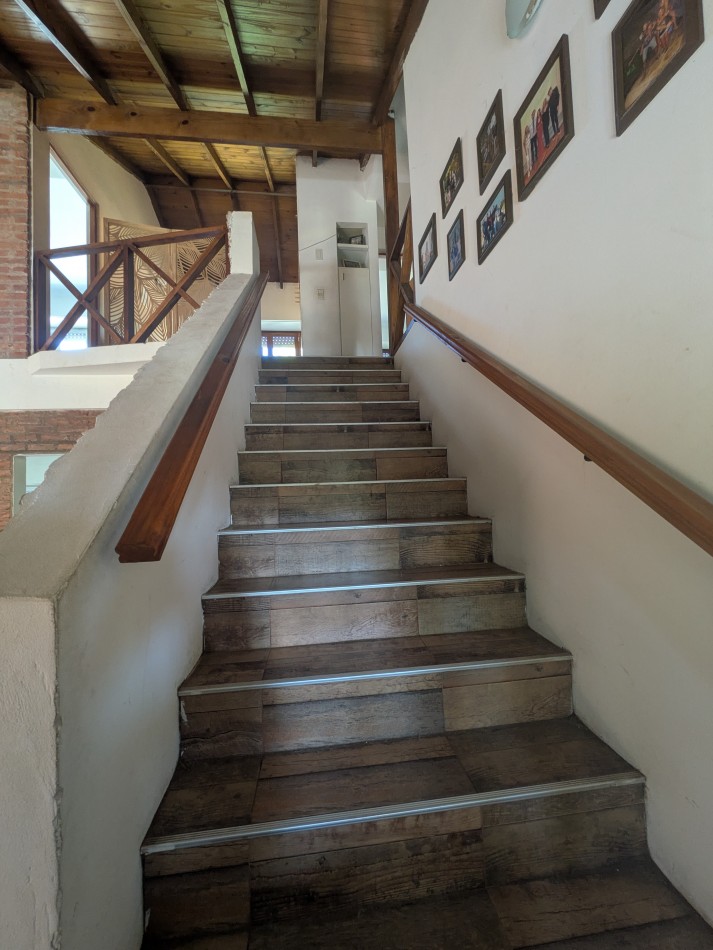 **HERMOSA CASA ¡APTO CREDITO! EN COLINAS DE PERALTA RAMOS**