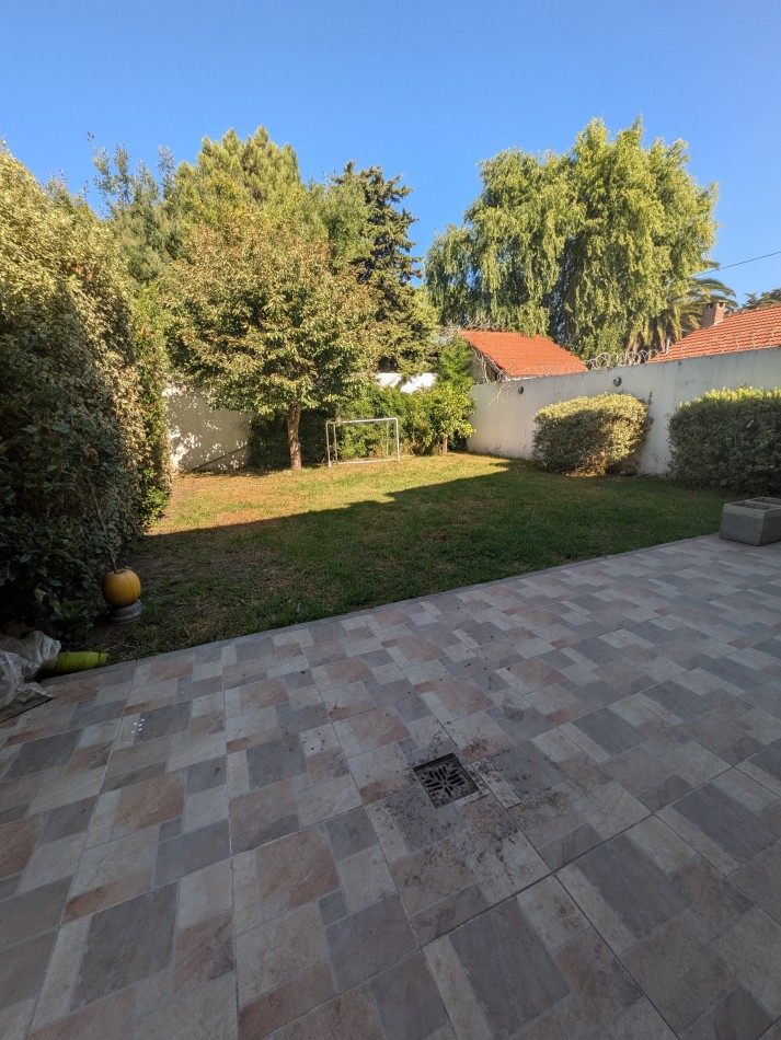 **HERMOSA CASA ¡APTO CREDITO! EN COLINAS DE PERALTA RAMOS**