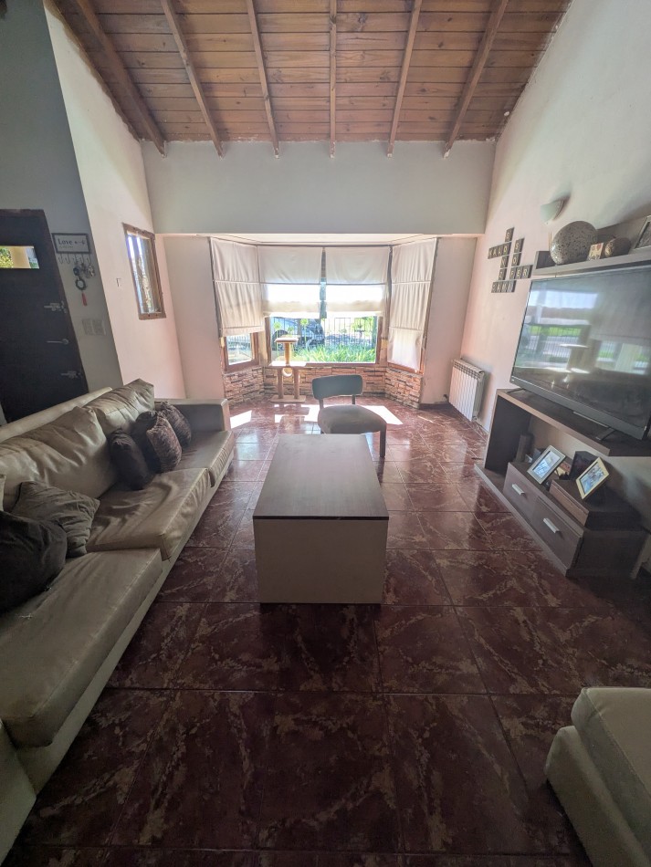 **HERMOSA CASA ¡APTO CREDITO! EN COLINAS DE PERALTA RAMOS**