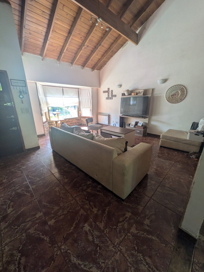 **HERMOSA CASA ¡APTO CREDITO! EN COLINAS DE PERALTA RAMOS**