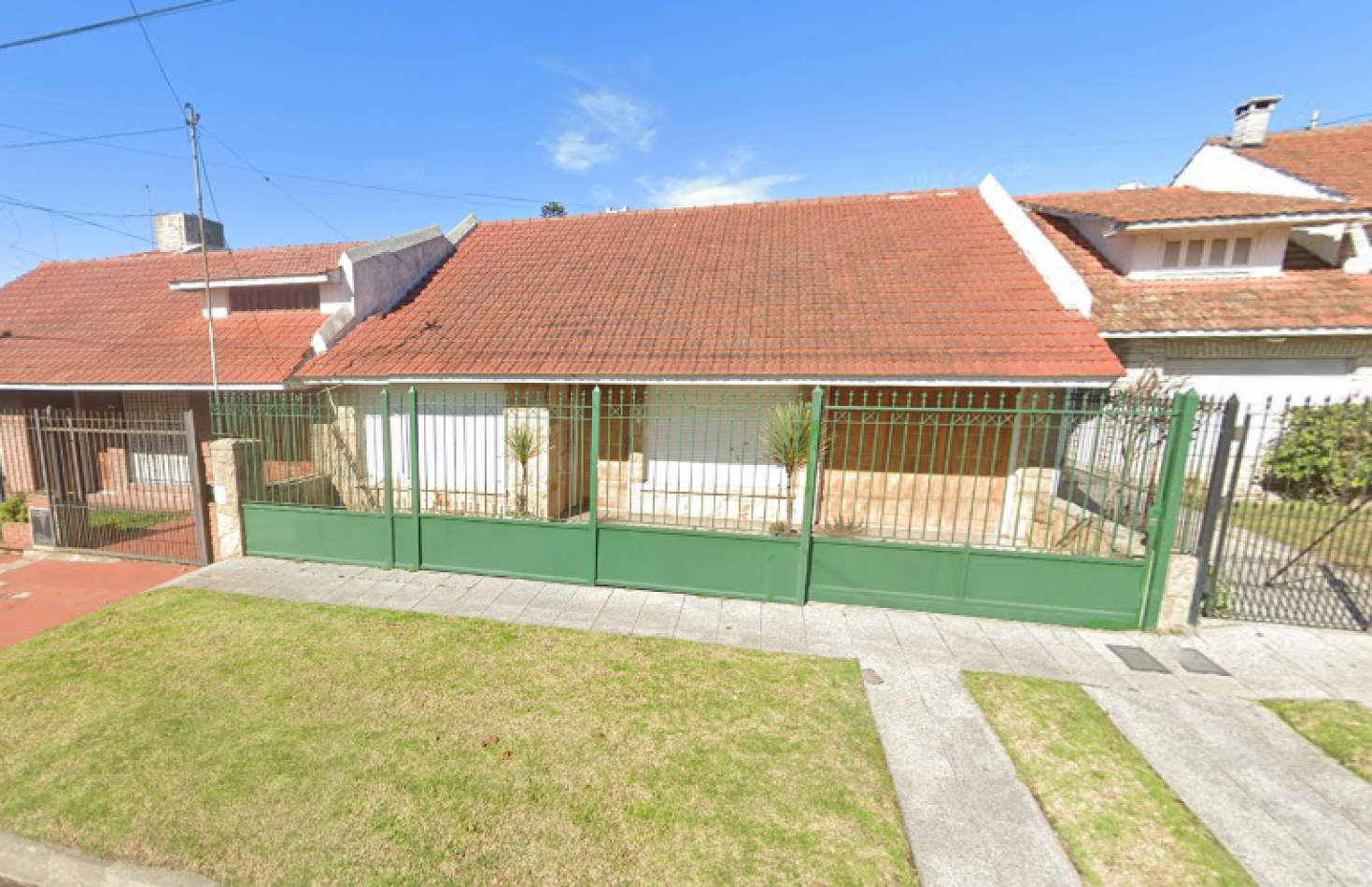 **CONFORTABLE CHALET ¡APTO CREDITO! EN PUNTA MOGOTES**