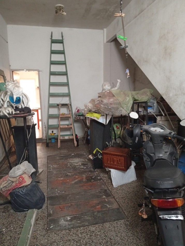**INMUEBLE EN BLOCK EN BARRIO EL PROGRESO, SOBRE AV. FORTUNATO DE LA PLAZA**