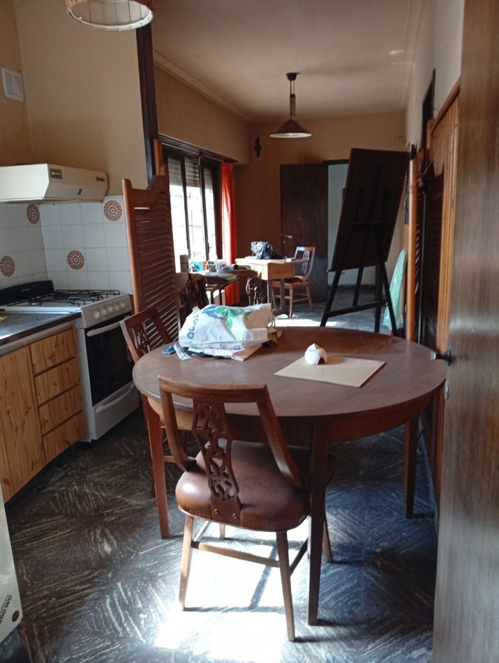 **INMUEBLE EN BLOCK EN BARRIO EL PROGRESO, SOBRE AV. FORTUNATO DE LA PLAZA**