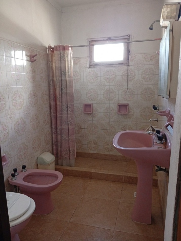**INMUEBLE EN BLOCK EN BARRIO EL PROGRESO, SOBRE AV. FORTUNATO DE LA PLAZA**
