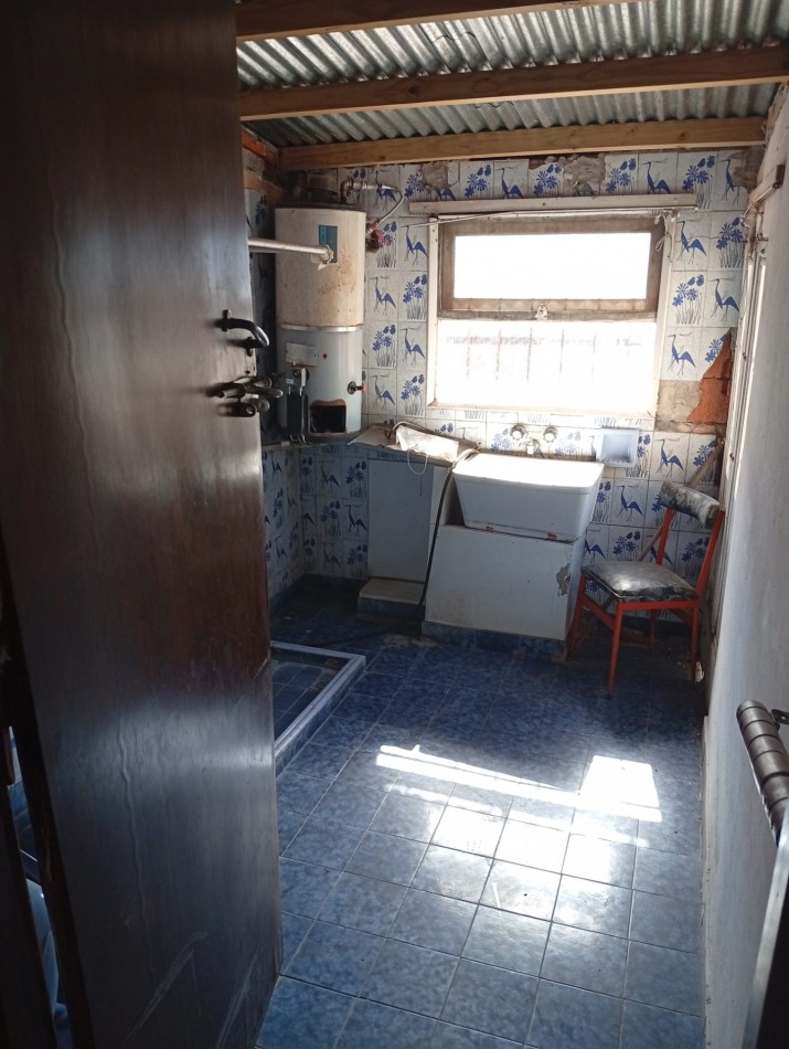 **INMUEBLE EN BLOCK EN BARRIO EL PROGRESO, SOBRE AV. FORTUNATO DE LA PLAZA**