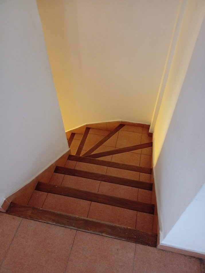 ¡IDEAL INVERSION! ** INMUEBLE EN BLOCK EN VENTA, LOCAL EN PLANTA BAJA + VIVIENDA EN PLANTA ALTA, SOBRE AV. FORTUNATO DE LA PLAZA, BARRIO COLINAS DE PERALTA RAMOS **