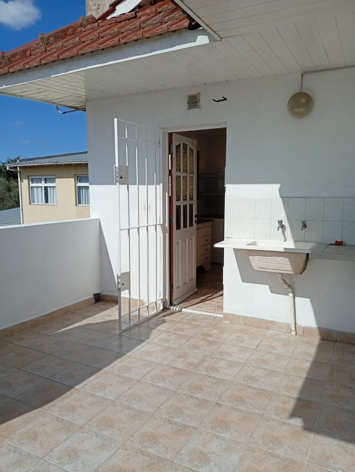 ¡IDEAL INVERSION! ** INMUEBLE EN BLOCK EN VENTA, LOCAL EN PLANTA BAJA + VIVIENDA EN PLANTA ALTA, SOBRE AV. FORTUNATO DE LA PLAZA, BARRIO COLINAS DE PERALTA RAMOS **