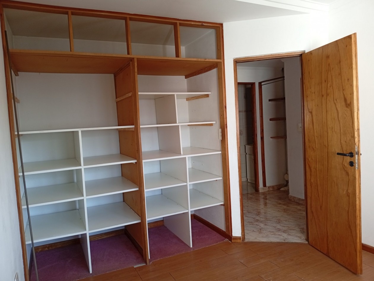 ¡IDEAL INVERSION! ** INMUEBLE EN BLOCK EN VENTA, LOCAL EN PLANTA BAJA + VIVIENDA EN PLANTA ALTA, SOBRE AV. FORTUNATO DE LA PLAZA, BARRIO COLINAS DE PERALTA RAMOS **
