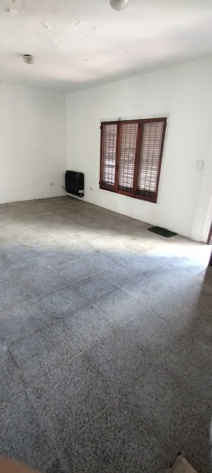 RETASADO ¡GRAN REBAJA! **CHALET EN BARRIO EL MARTILLO**