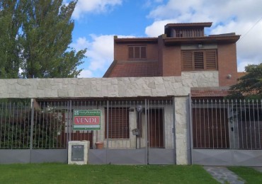 **EXCELENTE CHALET EN COLINAS DE PERALTA RAMOS**