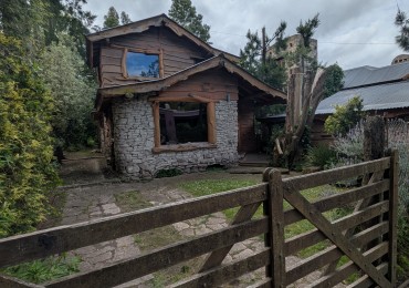 **HERMOSA CABAÑA 4 AMBIENTES EN VENTA EN BOSQUE PERALTA RAMOS**