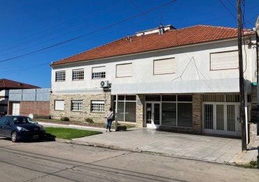 ¡IMPORTANTE VENTA EN BLOCK! CLINICA o GERIATRICO u HOTEL EN VENTA, en block CON TERRENO LINDERO BALDIO en FARO NORTE, UBICADO A UNA CUADRA DE LA COSTA.